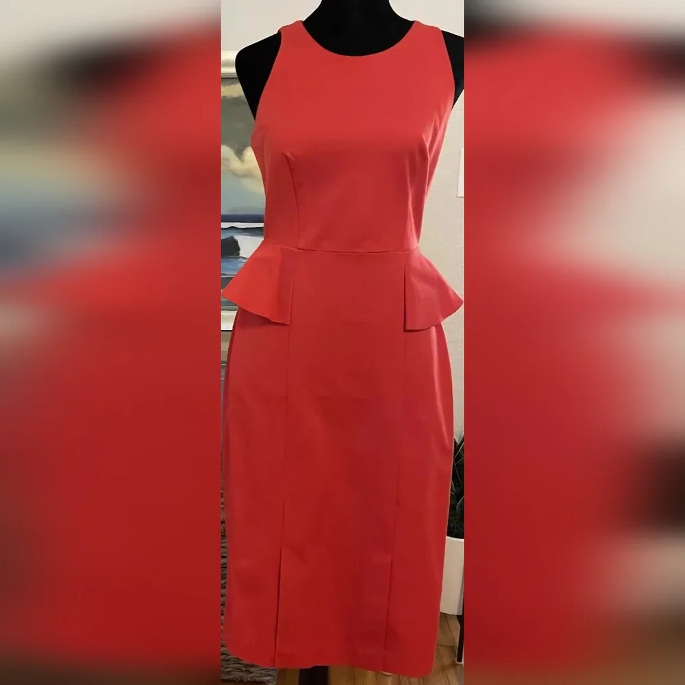 NWT Banana Republic Bi-Stretch Side Peplum Dress Size 6 - Picture 2 of 4